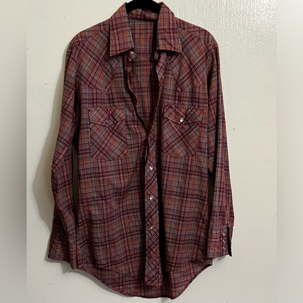 Vintage men’s long sleeve pearl snap button down size medium